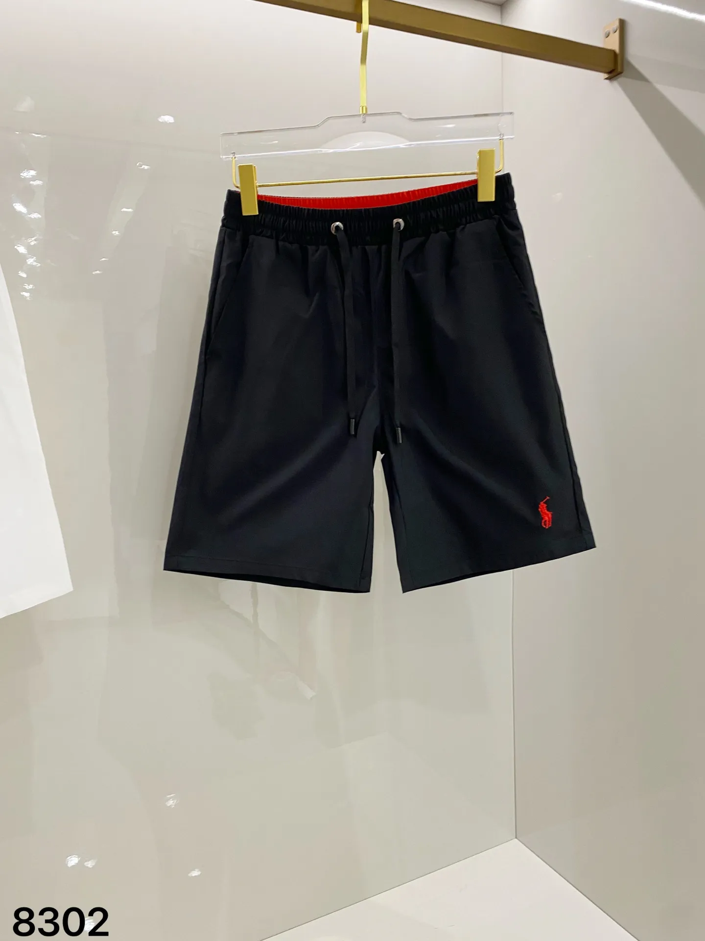 P190 🌸🌸Ralph Lauren Polo 2025 spring and summer new three-quarter pants [beach pants] are comfortable to wear, low-key yet luxurious, very high-end, and have a fashionable and high-end pocket design. Needless to say, the pants style and tailoring are exquisite and lively. Really first-class and top-quality materials. Really top-grade casual pants and elastic pants, of outstanding quality. After heavy washing, the pants are very soft, not fussy, and the upper body is absolutely stylish and extremely luxurious. Size:M-4XL